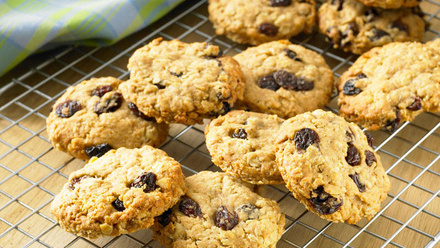 LGC266 Oat and Raisin Cookies.jpg