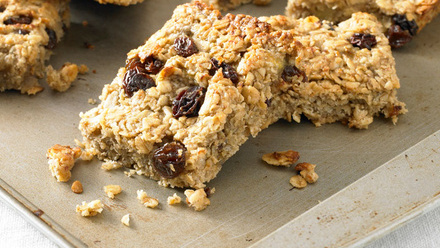 LGC082 Banana and Raisin Flapjacks.jpg