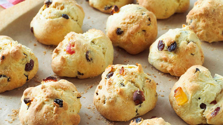 LGC379.fruity rock cakes.jpg